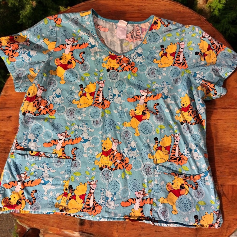 Disney Relaxed Fit Blue and Orange Short Sleeve Tee